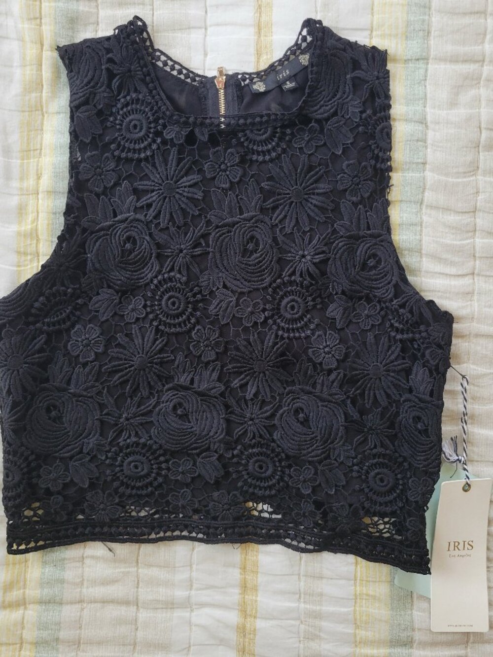 NWT Iris Black Lace Tank Top Blouse Floral Layered Full Zip Sz S